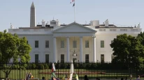 Beyaz Saray güvenlik kapısına çarpan sürücü hayatını kaybetti
