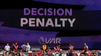 Premier Lig'den VAR kararı: Stadyumda anons yapılacak