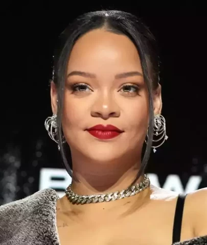 Rihanna’dan çarpıcı itiraf: “Anne olmadan önce…”